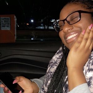 Meet your Posher, Amadi